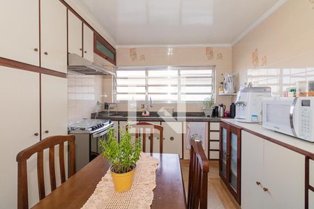 Casa à venda com 222m², 3 quartos e 3 vagasCozinha