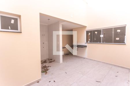 Casa à venda com 199m², 3 quartos e 4 vagasQuintal