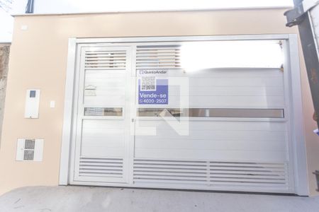 Casa à venda com 199m², 3 quartos e 4 vagasFachada