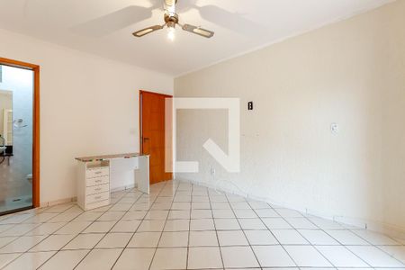 Casa à venda com 120m², 2 quartos e 2 vagas Casa à venda com 120m², 2 quartos e 2 vagasSuíte