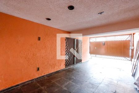 Casa à venda com 120m², 2 quartos e 2 vagas Casa à venda com 120m², 2 quartos e 2 vagasGaragem