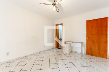 Casa à venda com 120m², 2 quartos e 2 vagas Casa à venda com 120m², 2 quartos e 2 vagasSuíte