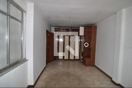 Casa à venda com 206m², 5 quartos e 1 vagaQuarto 3 - Armários