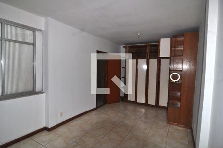 Casa à venda com 206m², 5 quartos e 1 vagaQuarto 3 - Armários