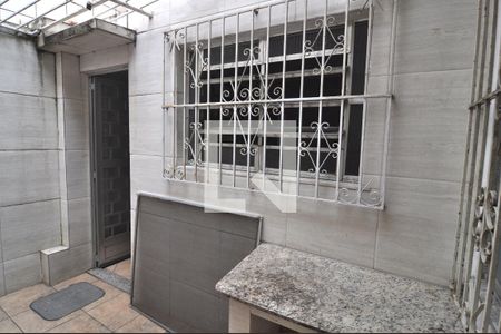 Casa à venda com 206m², 5 quartos e 1 vagaQuintal