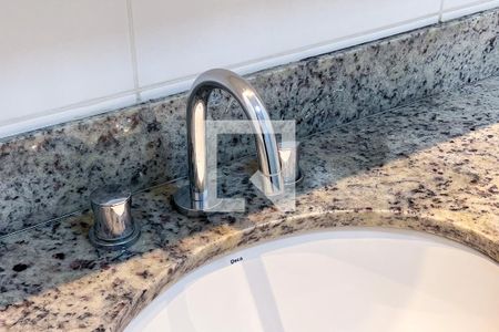 Apartamento à venda com 110m², 3 quartos e 2 vagas Apartamento à venda com 110m², 3 quartos e 2 vagasBanheiro da Suíte