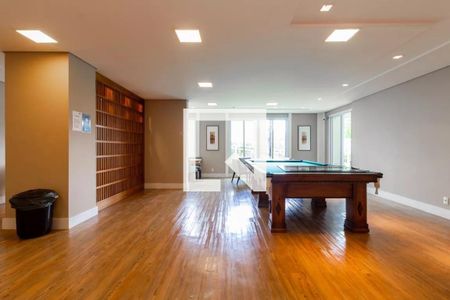 Apartamento à venda com 110m², 3 quartos e 2 vagas Apartamento à venda com 110m², 3 quartos e 2 vagasSala de Jogos