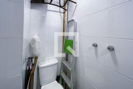 Apartamento à venda com 110m², 3 quartos e 2 vagas Apartamento à venda com 110m², 3 quartos e 2 vagasBanheiro de Serviço