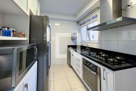 Apartamento à venda com 110m², 3 quartos e 2 vagas Apartamento à venda com 110m², 3 quartos e 2 vagasCozinha