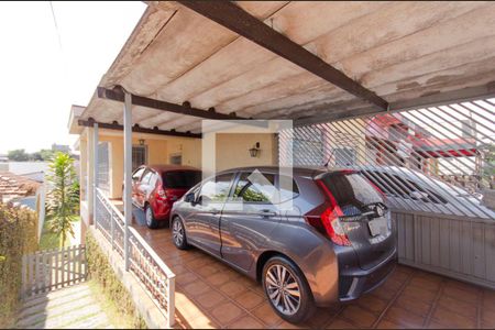 Casa à venda com 200m², 3 quartos e 2 vagas Casa à venda com 200m², 3 quartos e 2 vagasGaragem