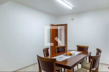 Casa à venda com 145m², 3 quartos e 2 vagas Casa à venda com 145m², 3 quartos e 2 vagasCozinha