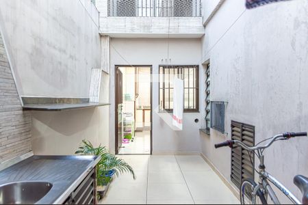 Casa à venda com 145m², 3 quartos e 2 vagas Casa à venda com 145m², 3 quartos e 2 vagasQuintal