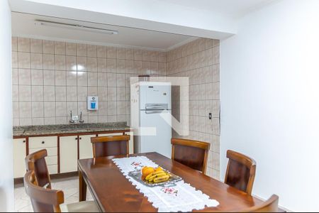 Casa à venda com 145m², 3 quartos e 2 vagas Casa à venda com 145m², 3 quartos e 2 vagasCozinha