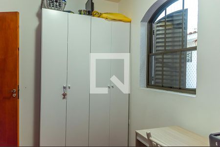 Casa à venda com 145m², 3 quartos e 2 vagas Casa à venda com 145m², 3 quartos e 2 vagasQuarto 2