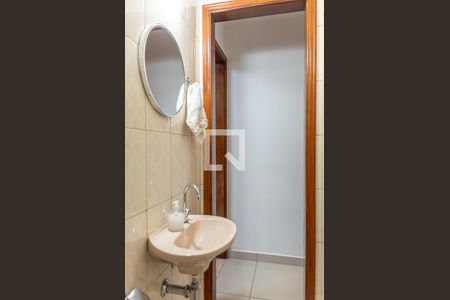 Casa à venda com 145m², 3 quartos e 2 vagas Casa à venda com 145m², 3 quartos e 2 vagasLavabo