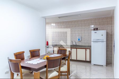 Casa à venda com 145m², 3 quartos e 2 vagas Casa à venda com 145m², 3 quartos e 2 vagasCozinha