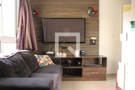 Sala de apartamento para alugar com 2 quartos, 48m² em Vila Carmosina, São Paulo