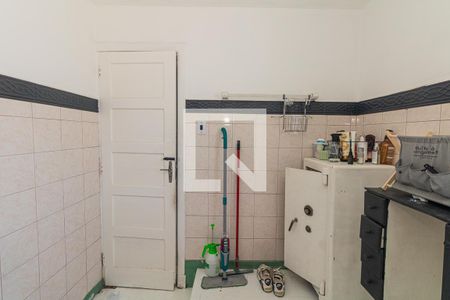 Casa à venda com 140m², 3 quartos e 2 vagasBanheiro - Casa 2