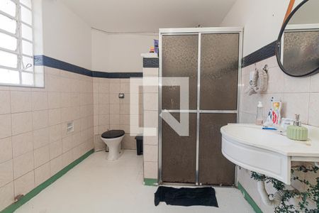 Casa à venda com 140m², 3 quartos e 2 vagasBanheiro - Casa 2