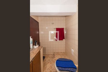 Casa à venda com 140m², 3 quartos e 2 vagasBanheiro - Casa 3