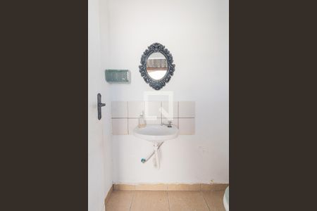 Casa à venda com 140m², 3 quartos e 2 vagasBanheiro de Serviço - Casa 2