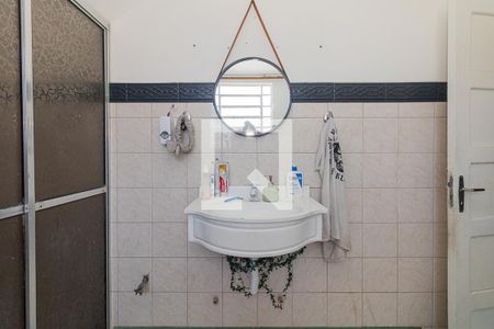 Casa à venda com 140m², 3 quartos e 2 vagasBanheiro - Casa 2