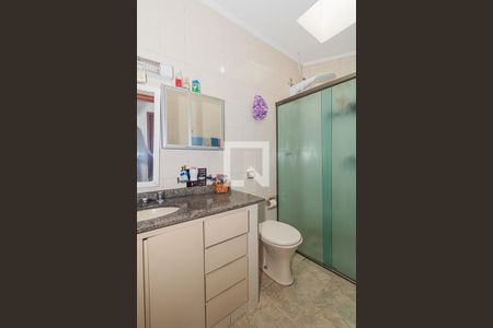 Casa à venda com 140m², 3 quartos e 2 vagasBanheiro - Casa 1