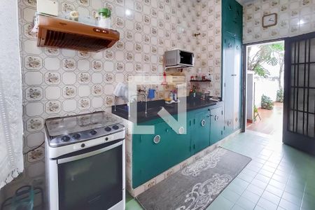 Casa à venda com 500m², 3 quartos e 4 vagas Casa à venda com 500m², 3 quartos e 4 vagasCozinha