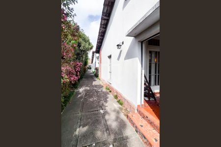 Casa à venda com 500m², 3 quartos e 4 vagas Casa à venda com 500m², 3 quartos e 4 vagasÁrea Externa