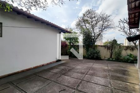 Casa à venda com 500m², 3 quartos e 4 vagas Casa à venda com 500m², 3 quartos e 4 vagasÁrea Externa