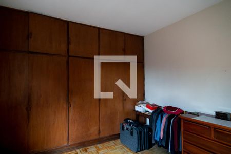 Casa à venda com 500m², 3 quartos e 4 vagas Casa à venda com 500m², 3 quartos e 4 vagasQuarto 3 - Suíte