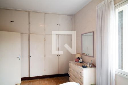 Casa à venda com 500m², 3 quartos e 4 vagas Casa à venda com 500m², 3 quartos e 4 vagasQuarto 2