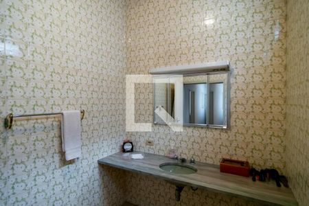 Casa à venda com 500m², 3 quartos e 4 vagas Casa à venda com 500m², 3 quartos e 4 vagasBanheiro Social