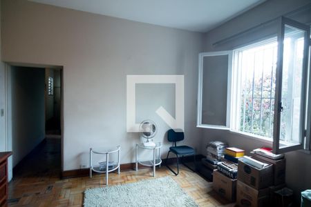 Casa à venda com 500m², 3 quartos e 4 vagas Casa à venda com 500m², 3 quartos e 4 vagasQuarto 3 - Suíte