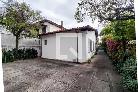 Casa à venda com 500m², 3 quartos e 4 vagas Casa à venda com 500m², 3 quartos e 4 vagasÁrea Externa