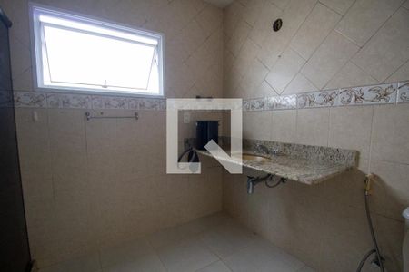 Casa de condomínio à venda com 120m², 4 quartos e 3 vagasBanheiro da Suíte