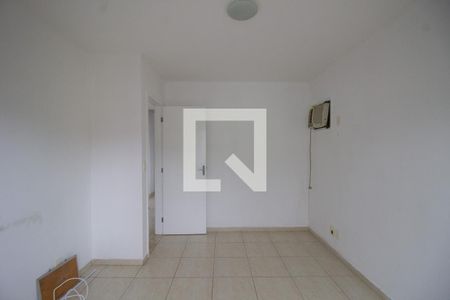 Casa de condomínio à venda com 120m², 4 quartos e 3 vagasQuarto 2