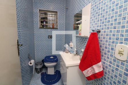 Casa à venda com 250m², 3 quartos e 4 vagasLavabo