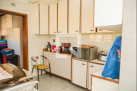Apartamento à venda com 140m², 4 quartos e 2 vagasCozinha