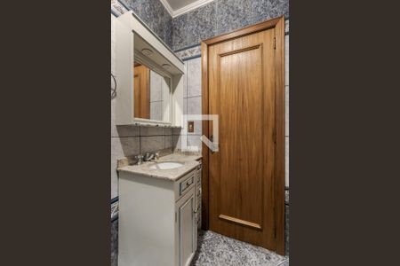 Casa à venda com 292m², 4 quartos e 3 vagasBanheiro Social