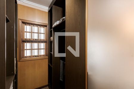 Casa à venda com 292m², 4 quartos e 3 vagasSuíte