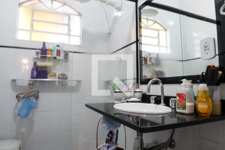 Casa para alugar com 224m², 4 quartos e 5 vagas Casa para alugar com 224m², 4 quartos e 5 vagasBanheiro Social