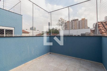Casa à venda com 168m², 6 quartos e 4 vagas Casa à venda com 168m², 6 quartos e 4 vagasVaranda