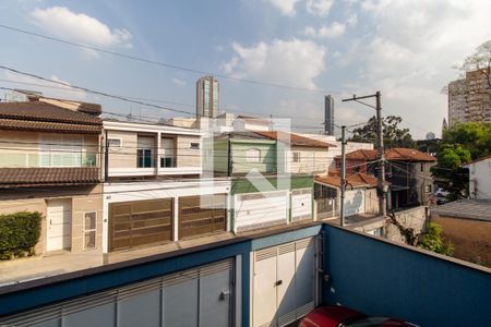 Casa à venda com 168m², 6 quartos e 4 vagas Casa à venda com 168m², 6 quartos e 4 vagasVista