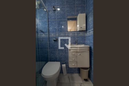 Casa à venda com 168m², 6 quartos e 4 vagas Casa à venda com 168m², 6 quartos e 4 vagasBanheiro de serviço