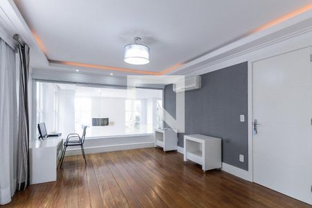 Casa à venda com 389m², 3 quartos e 4 vagasSuíte