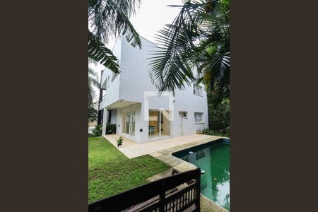 Casa à venda com 389m², 3 quartos e 4 vagasQuintal
