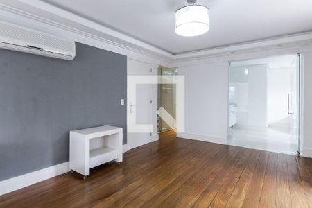 Casa à venda com 389m², 3 quartos e 4 vagasSuíte