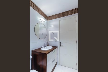 Casa à venda com 389m², 3 quartos e 4 vagasBanheiro