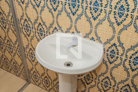 Casa à venda com 200m², 3 quartos e 2 vagasBanheiro suite